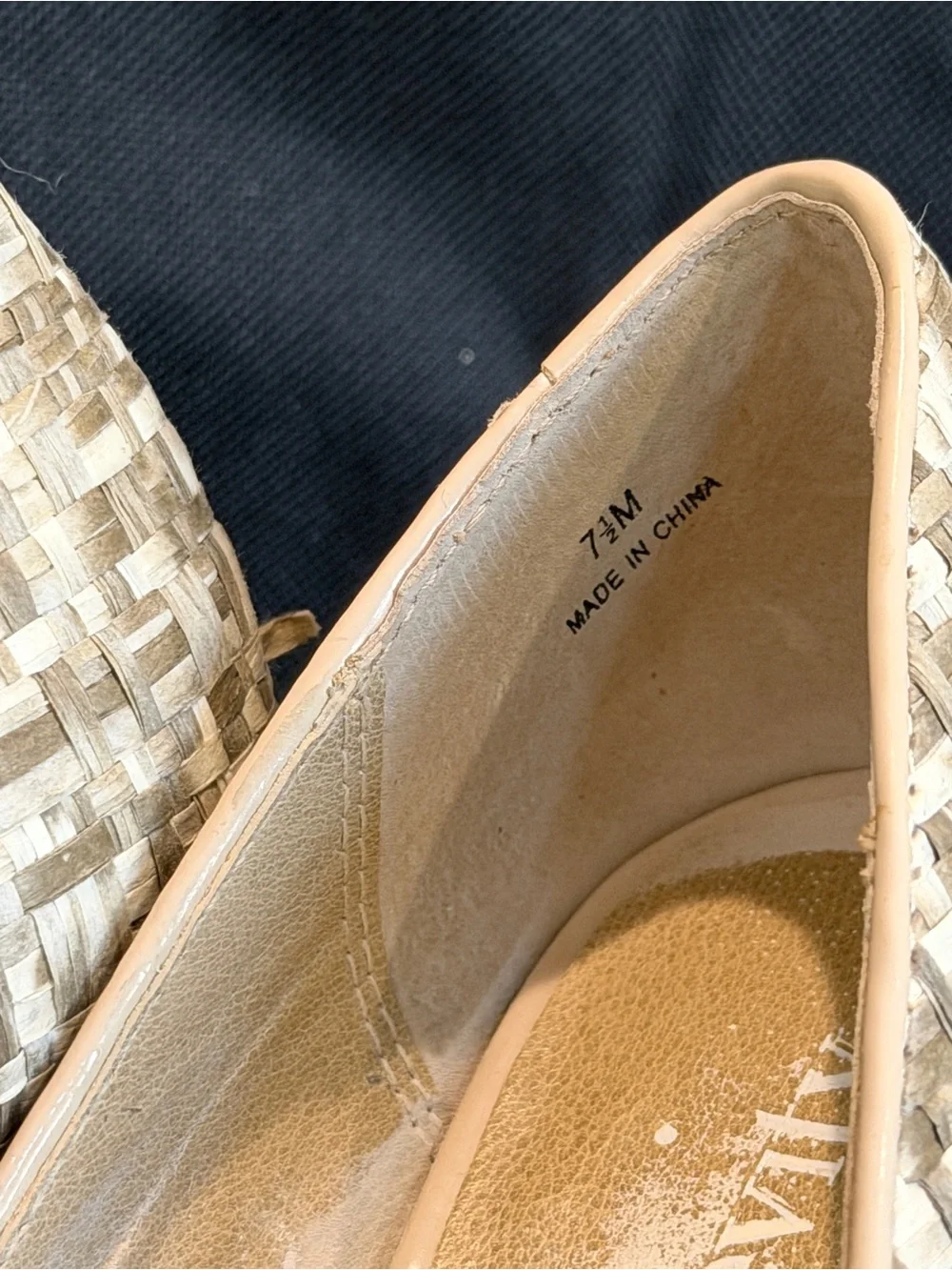 levity woven upper